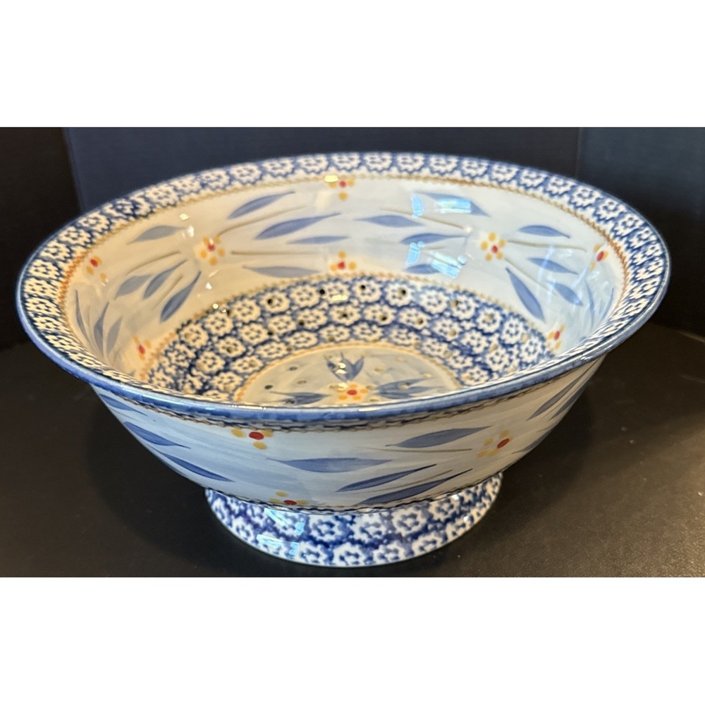 Temptations Old World Blue Floral Colander Strainer Ceramic Stoneware‎